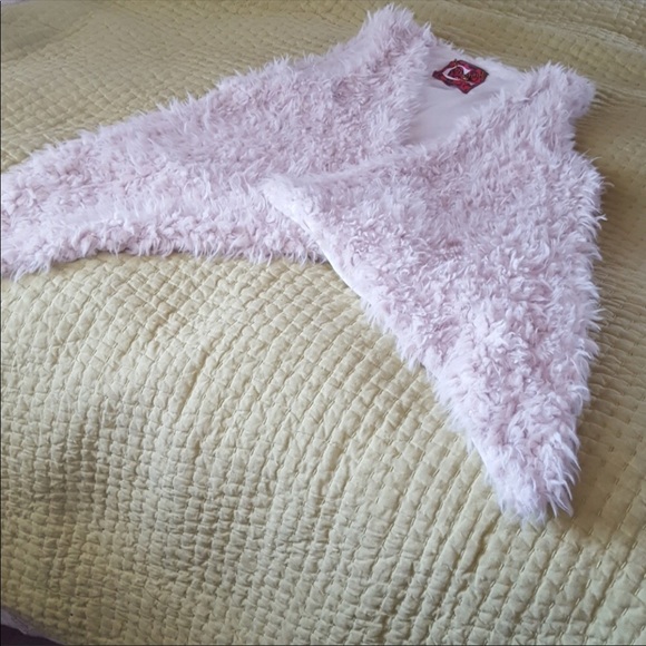 Vest - Picture 2 of 4